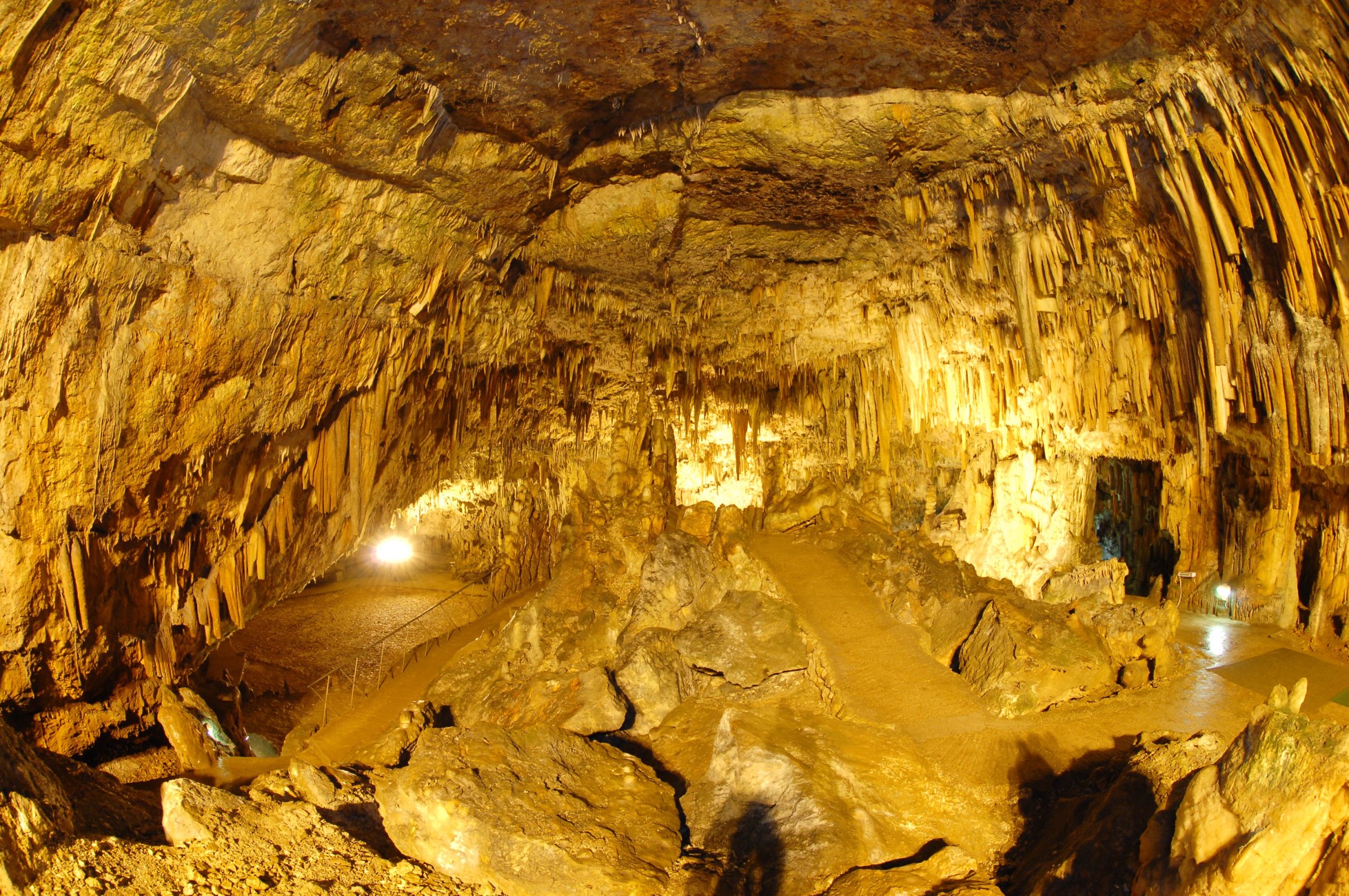 Drogarati Cave in Sami Kefalonia | A Must-Visit Natural Wonder